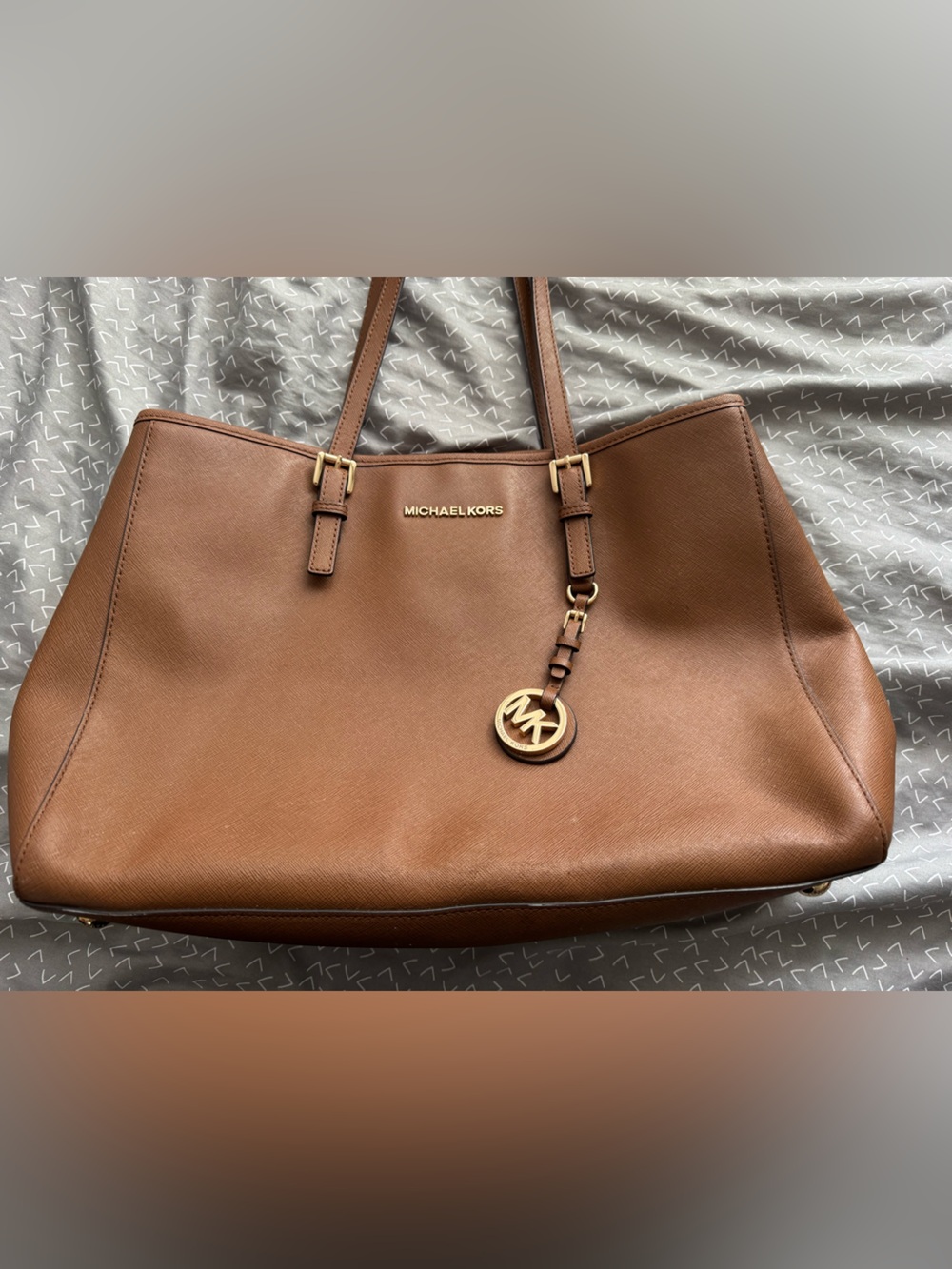 Michael Kors Tan Leather Shoulder Tote (see handle and inside)